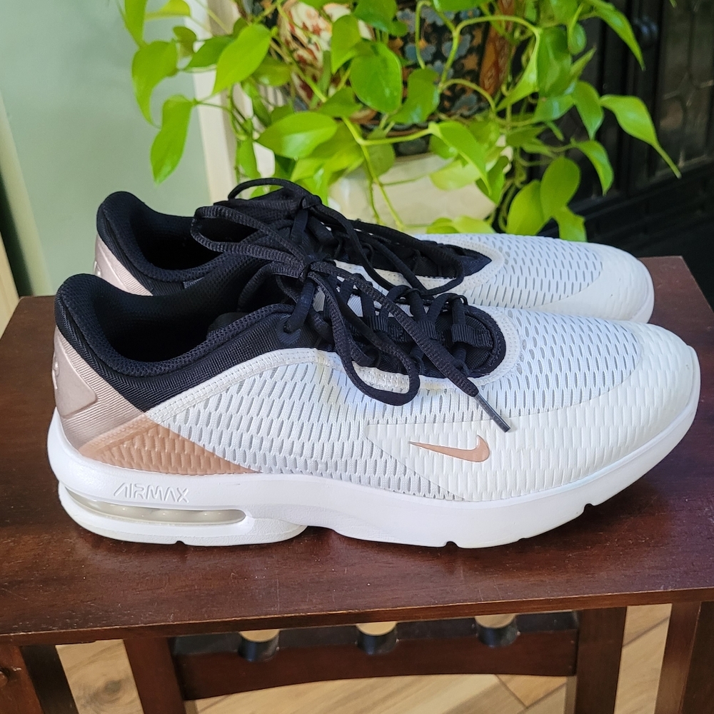 women's nike air max advantage 3 sneakers